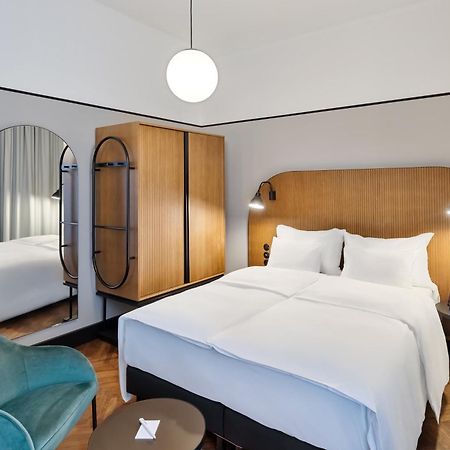 Hotel Astoria Vienna, Curio Collection By Hilton Вена Экстерьер фото