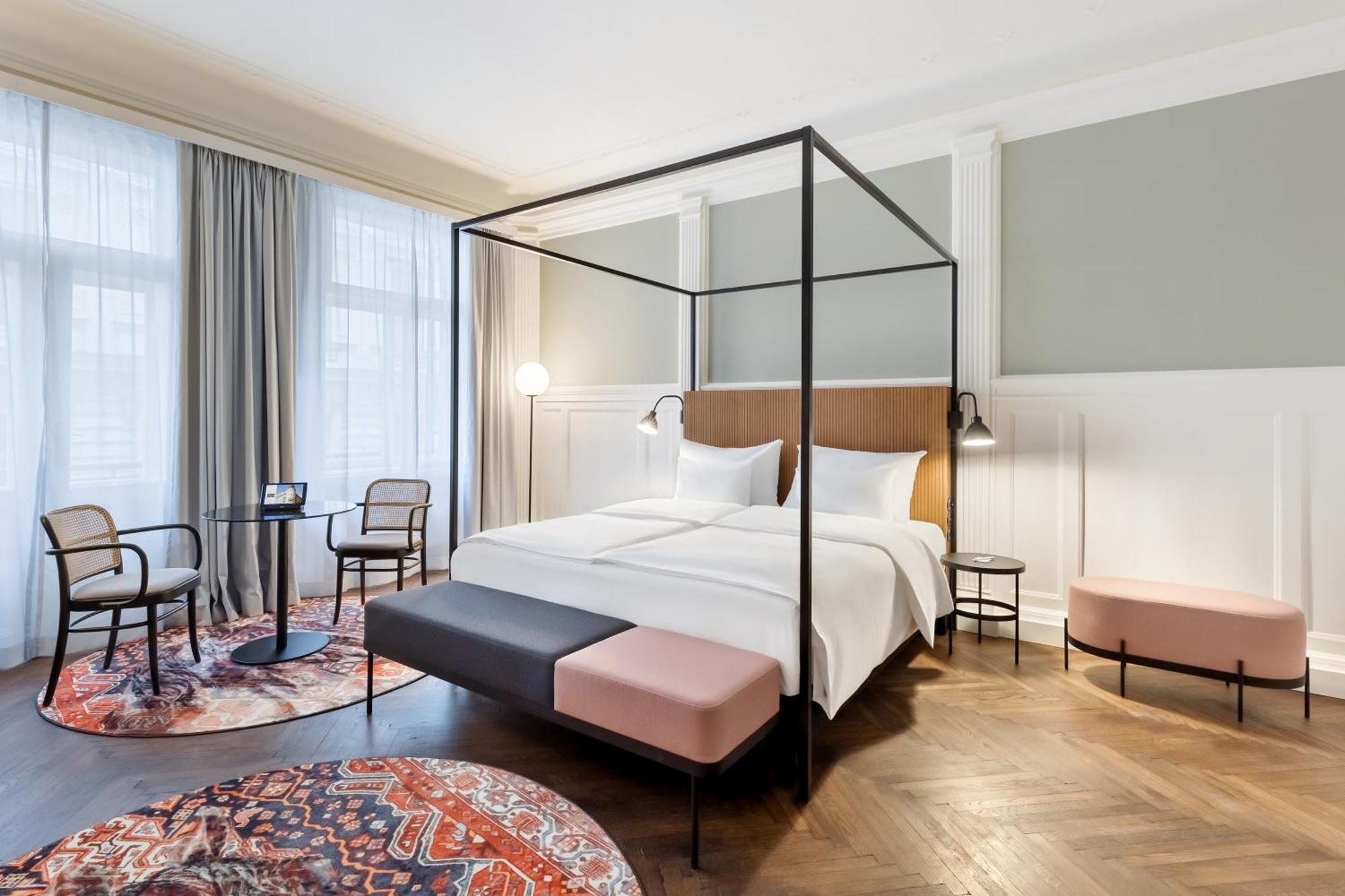 Hotel Astoria Vienna, Curio Collection By Hilton Вена Экстерьер фото