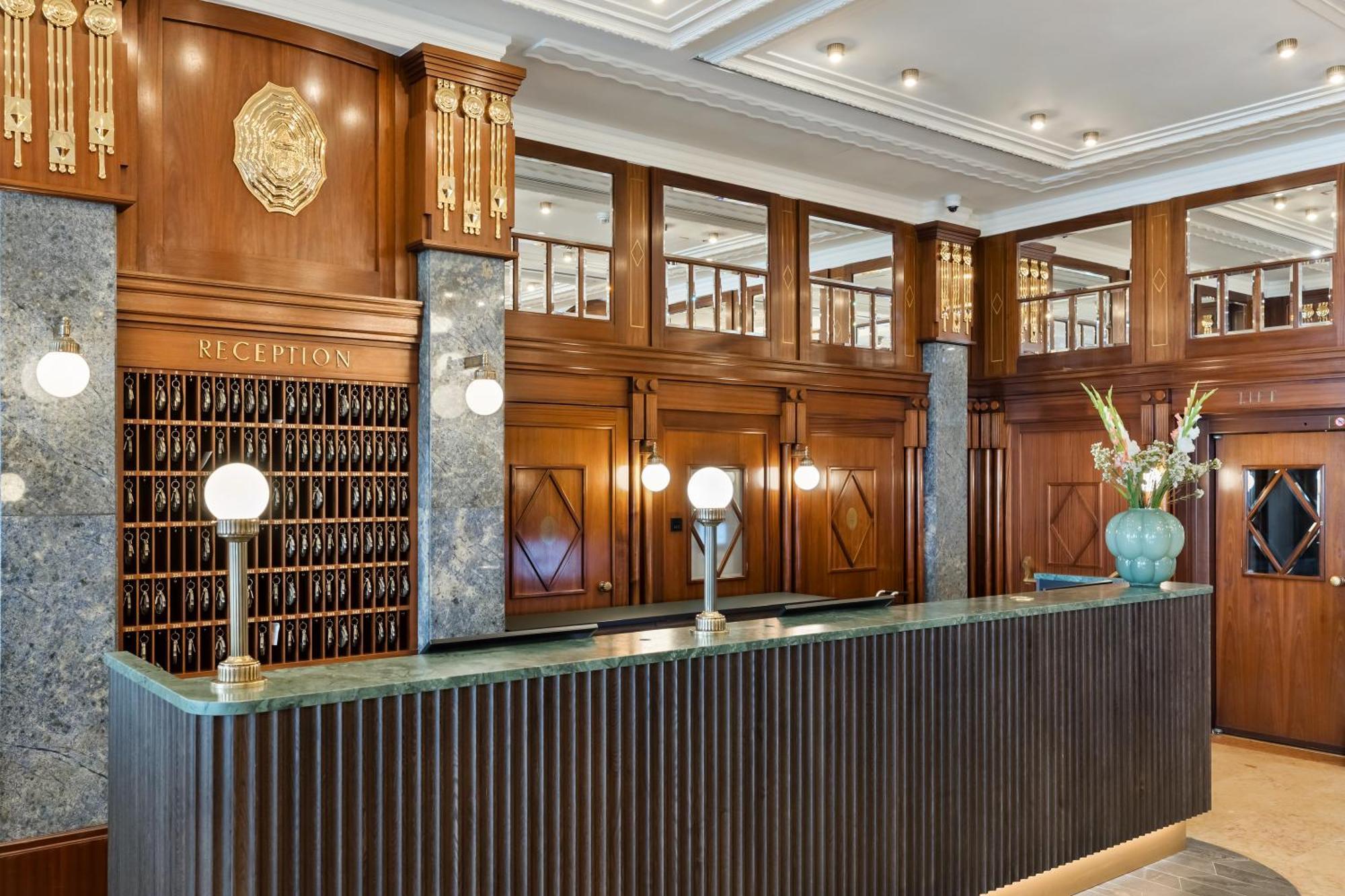 Hotel Astoria Vienna, Curio Collection By Hilton Вена Экстерьер фото