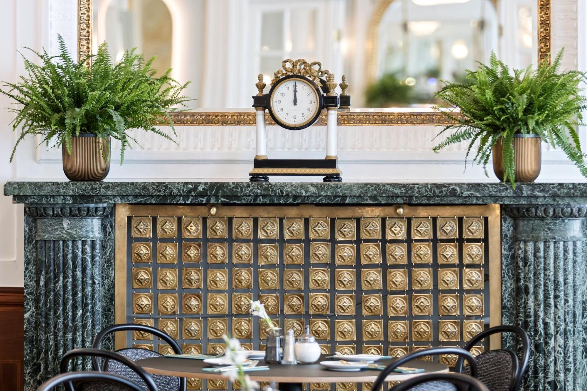 Hotel Astoria Vienna, Curio Collection By Hilton Вена Экстерьер фото