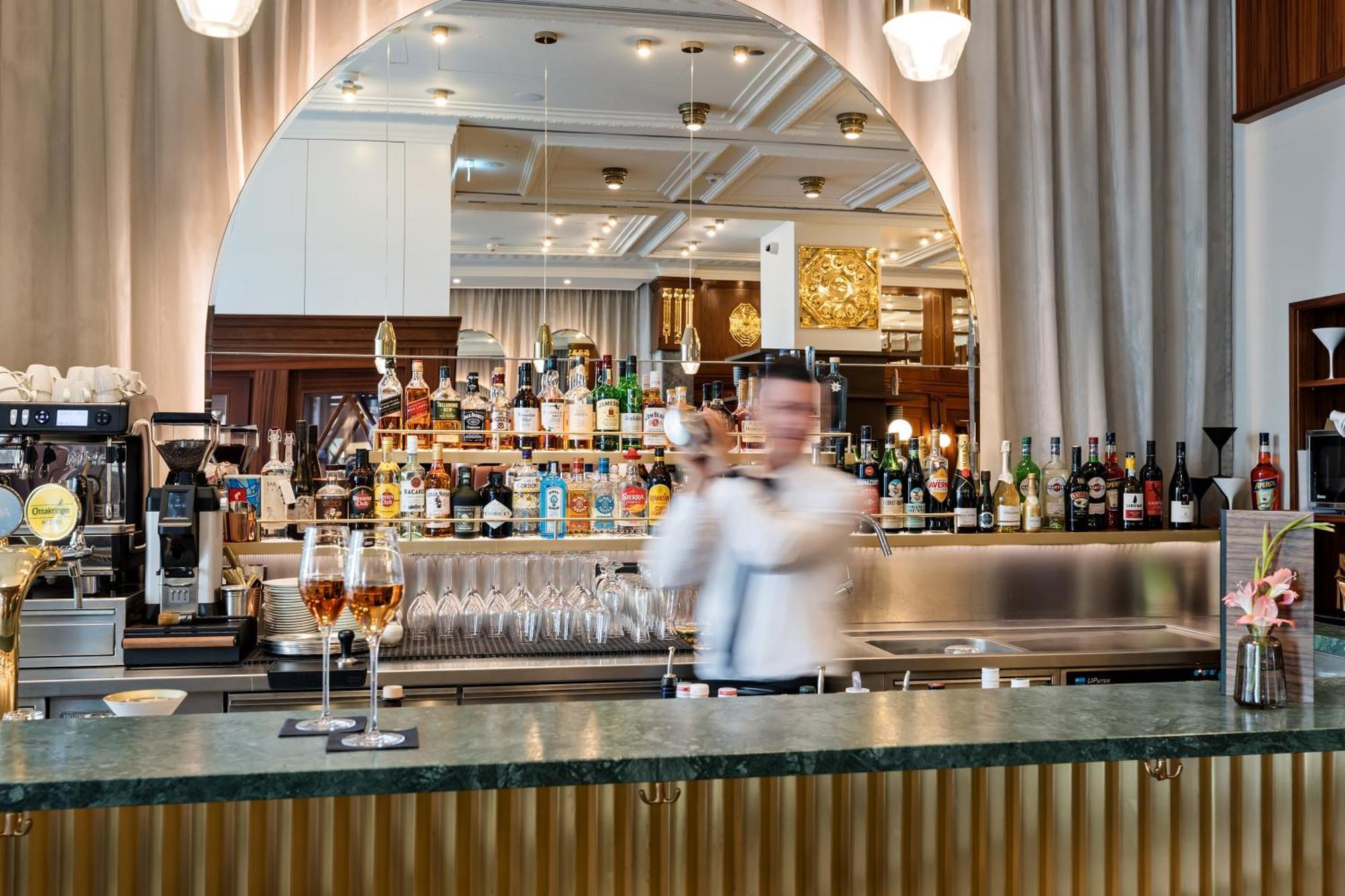 Hotel Astoria Vienna, Curio Collection By Hilton Вена Экстерьер фото