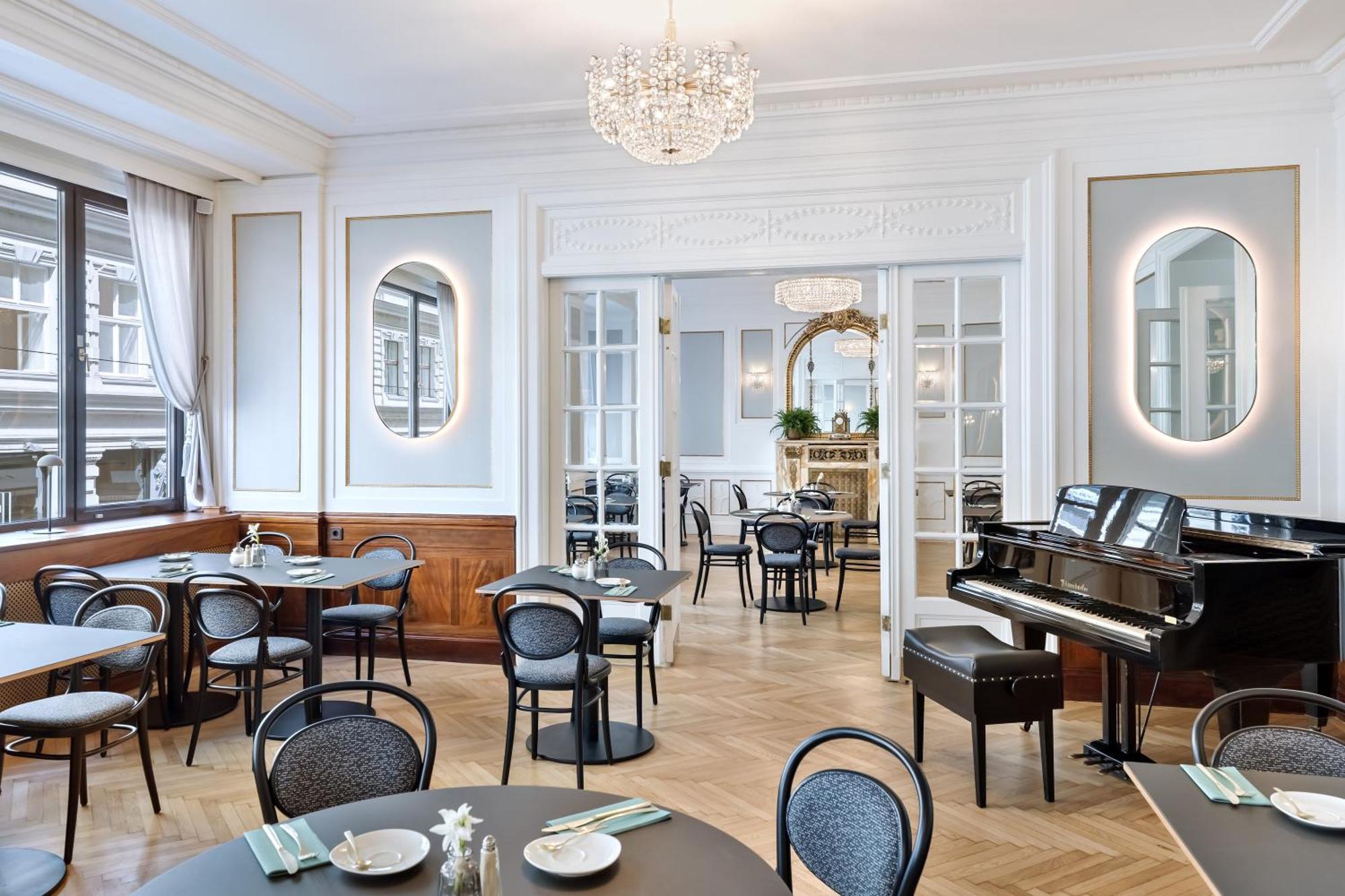 Hotel Astoria Vienna, Curio Collection By Hilton Вена Экстерьер фото
