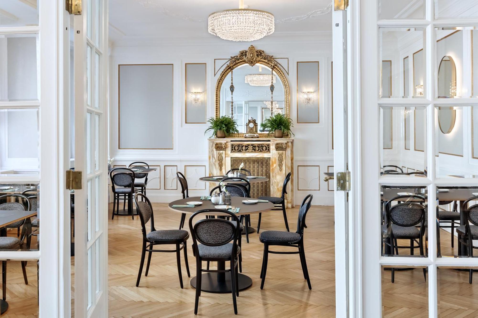 Hotel Astoria Vienna, Curio Collection By Hilton Вена Экстерьер фото