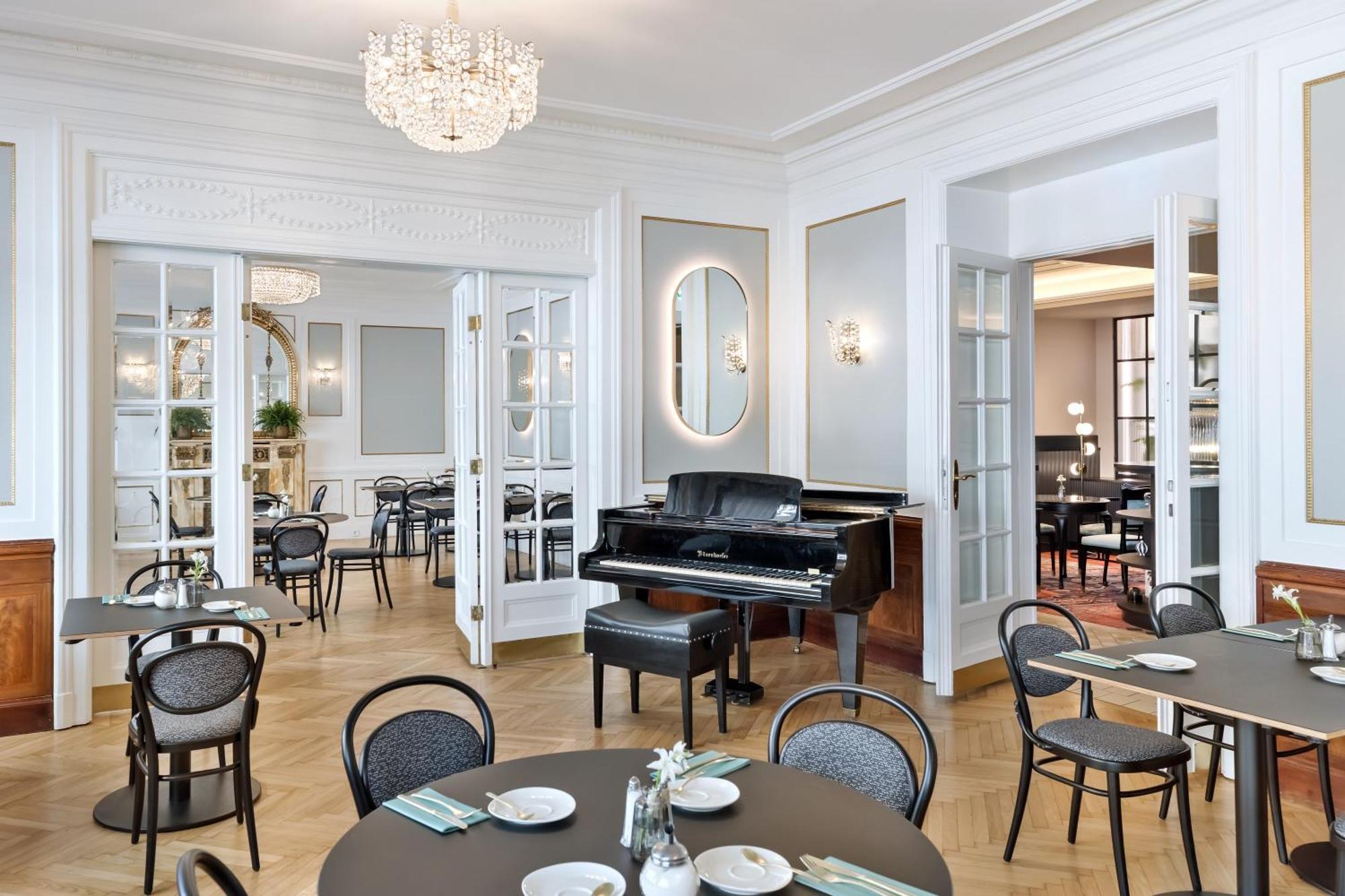 Hotel Astoria Vienna, Curio Collection By Hilton Вена Экстерьер фото
