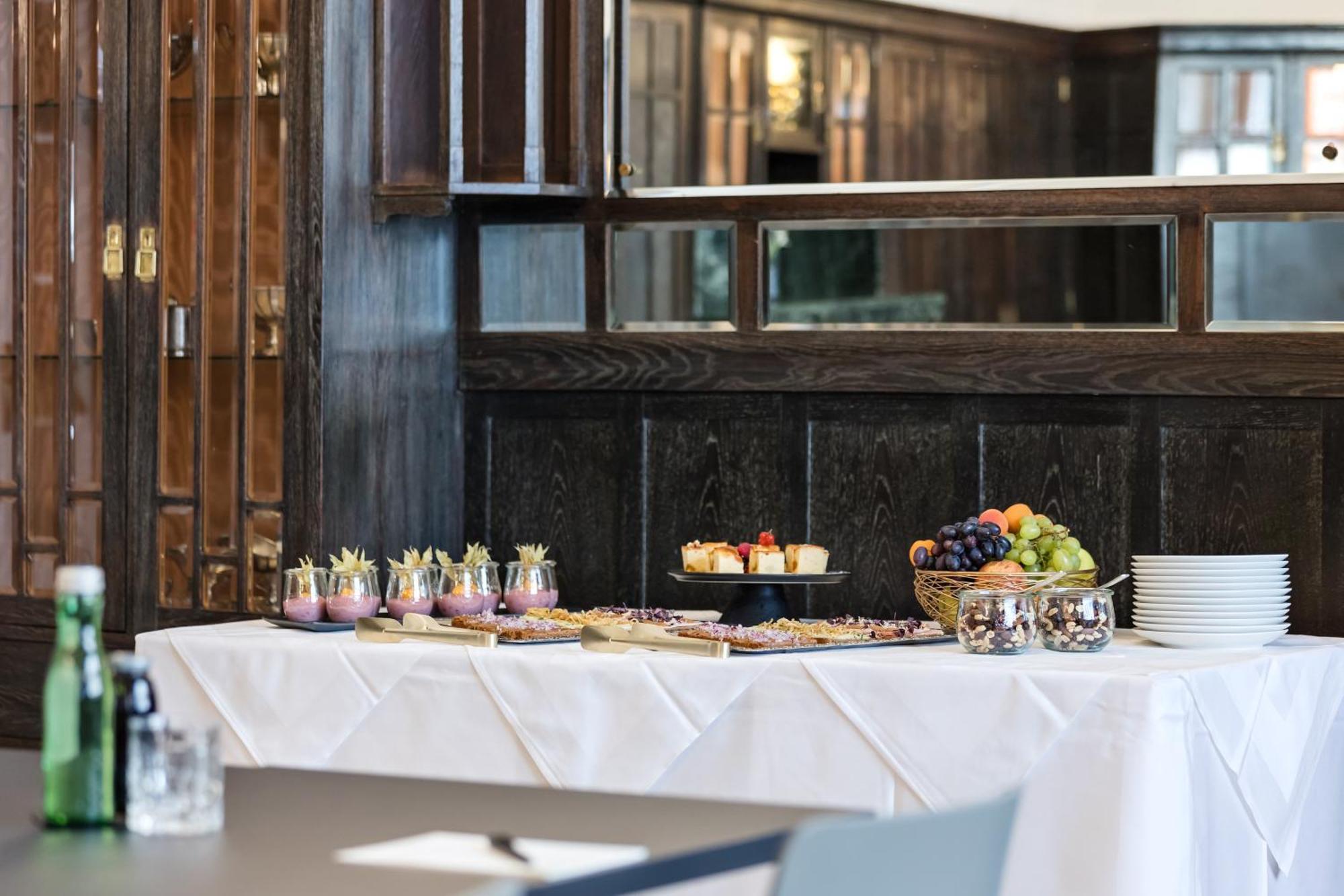 Hotel Astoria Vienna, Curio Collection By Hilton Вена Экстерьер фото