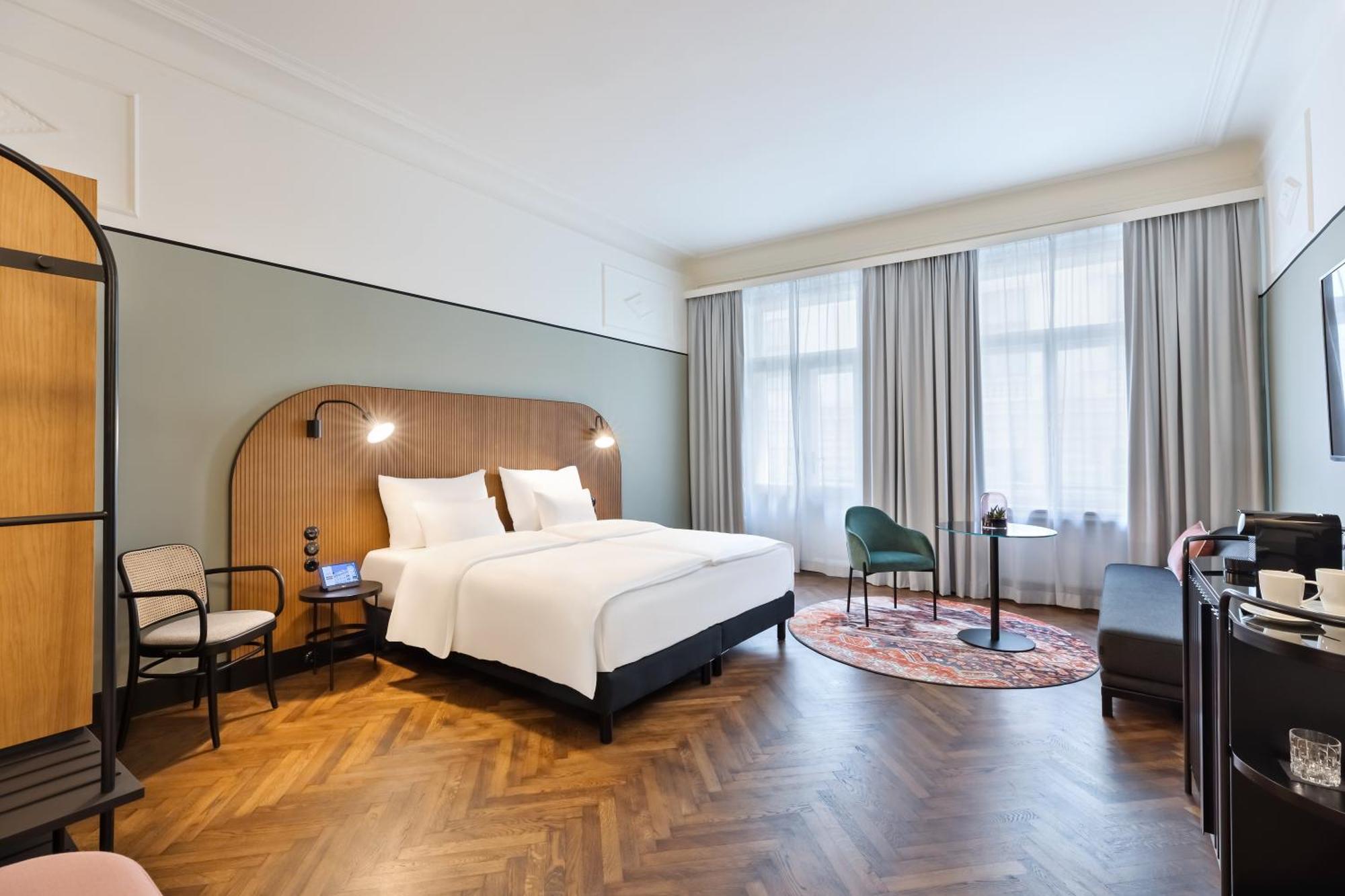 Hotel Astoria Vienna, Curio Collection By Hilton Вена Экстерьер фото